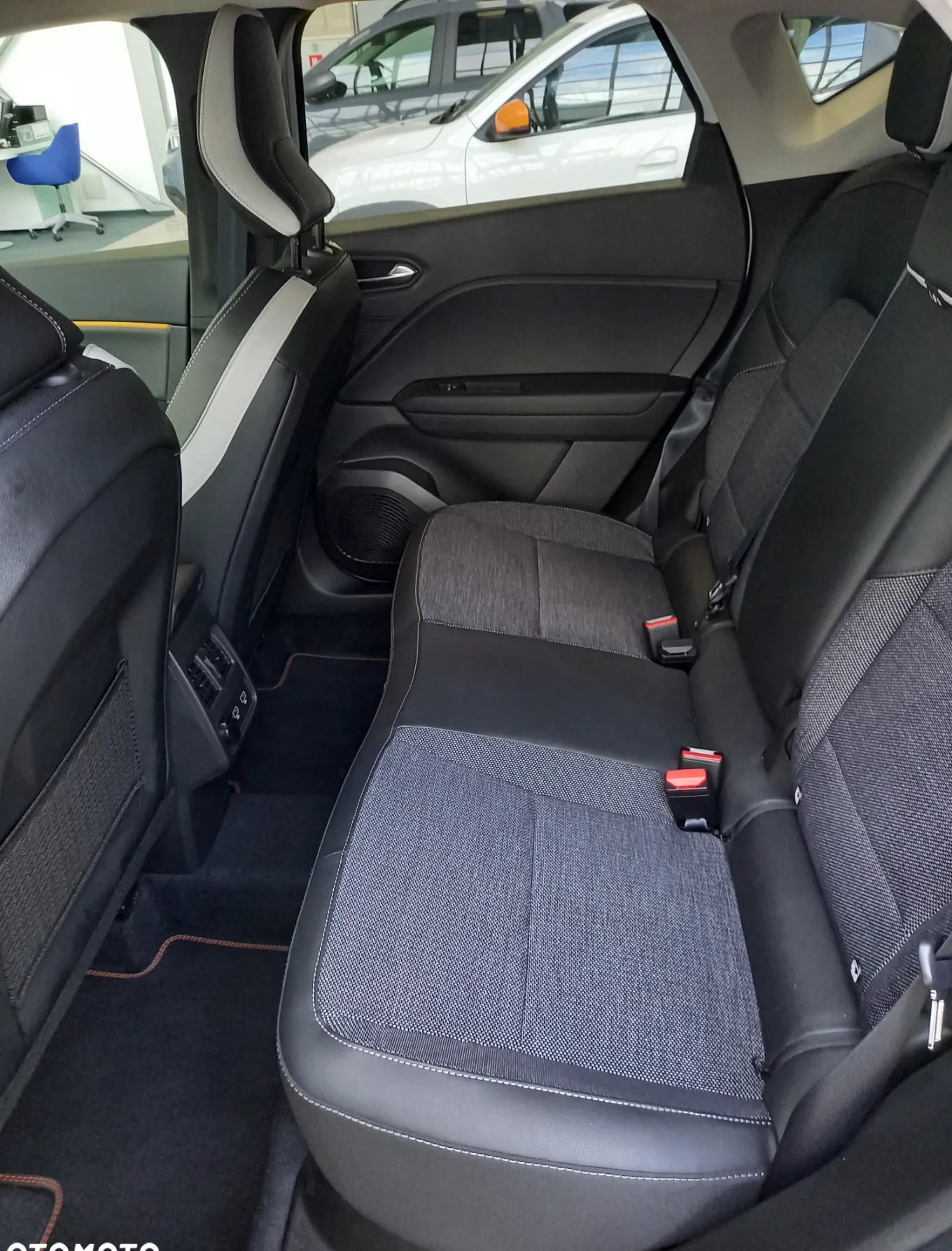 Renault Captur cena 116000 przebieg: 2617, rok produkcji 2022 z Bisztynek małe 301